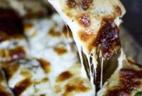 Ultimate Cheesy Garlic Breadsticks Recipe for Crispy, Gooey Flavor