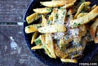 Garlic Parmesan Stadium-Style Baked Steak Fries Recipe