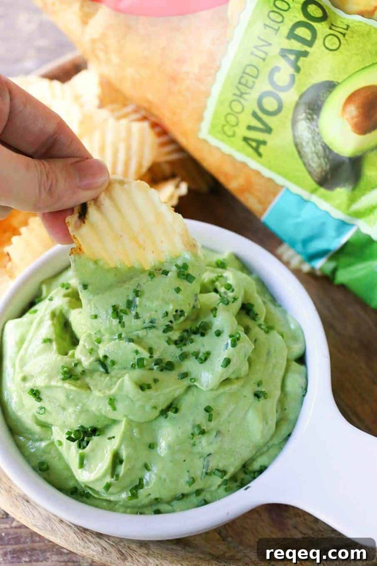 Creamy Green Goddess Guacamole Recipe for Parties and Dips 17 featured 18701