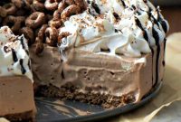 10-Minute Creamy Chocolate Icebox Pie Recipe