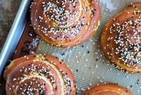 Perfect Soft Pretzel Rolls Recipe for Chewy, Golden Buns