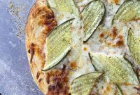 Crispy Pickle Pizza Recipe: Tangy Dill & Mozzarella Pizza