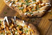 Spicy Buffalo Chicken Flatbread Recipe for Game Day