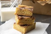 Chewy Snickerdoodle Cookie Bars Recipe for Crowd-Pleasing Treat