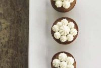 Honey Gingerbread Bites & Spiced Pumpkin Cupcakes with Vanilla Cream Cheese Frosting