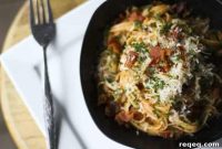 Creamy Tomato Bacon Linguine Recipe with Garlic and Parmesan