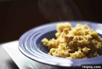 Maple-Baked Oatmeal with Warm Cinnamon and Pecans
