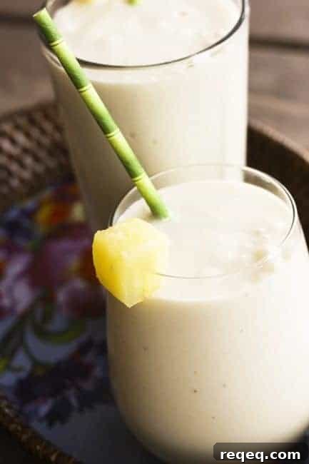 Piña Colada Smoothies | www.foodiewithfamily.com