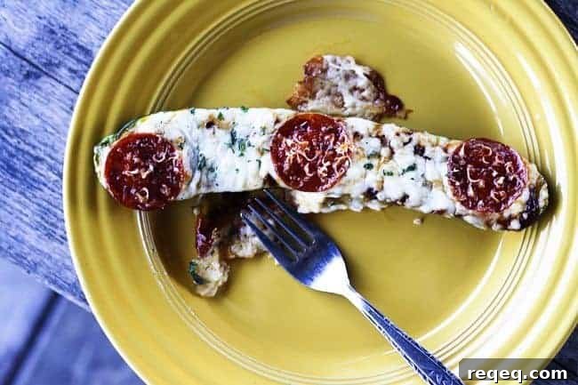 Skinny Jeans Pizza (Zucchini Pizza) — Low-Carb Zucchini Pizza Recipe 4 Skinny Jeans Pizza {Zucchini Pizza} | www.foodiewithfamily.com