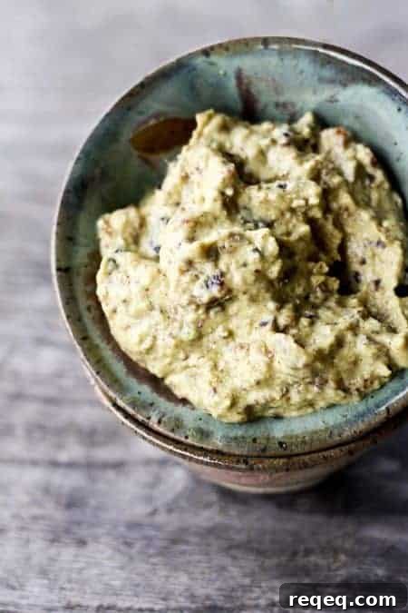 Smoky Bacon & Horseradish Mustard Recipe for Sandwichs and Dips 4 Bacon Horseradish Mustard | www.foodiewithfamily.com