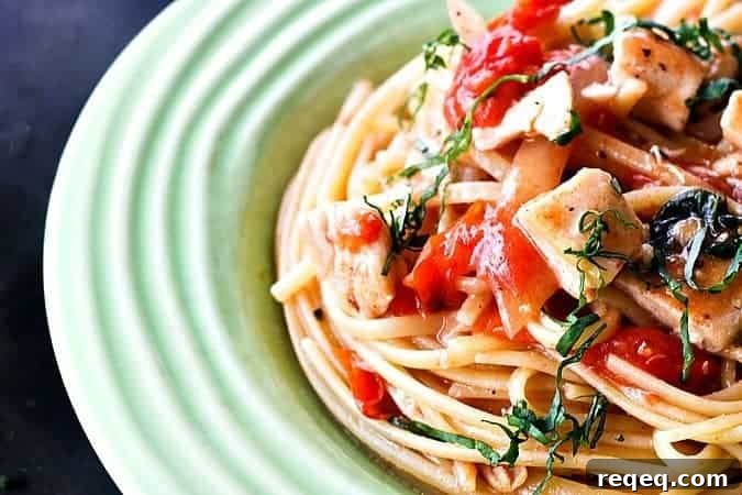 25-Minute One-Pot Chicken Parmesan Pasta Recipe 3 One Pot Lightened Up Chicken Parmesan Pasta #pasta #light foodiewithfamily.com #Healthy