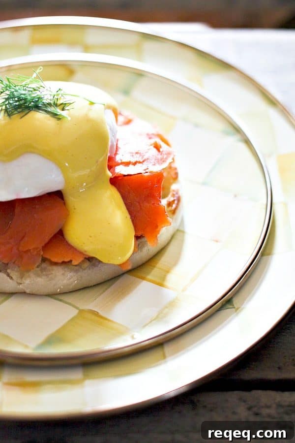 How to perfectly poach an egg from foodiewithfamily.com