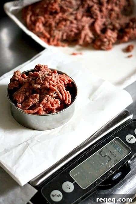 How to Make and Freeze Burger Patties for Perfect Grilling 3 Make Your Own Frozen Patties for Grilling Hamburgers. #Lifehack foodiewithfamily.com