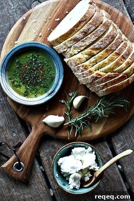 Garlic and Herb Dipping Oil Recipe for Bread and Vegetables 2 Herb and Garlic Dipping Oil for bread #summer