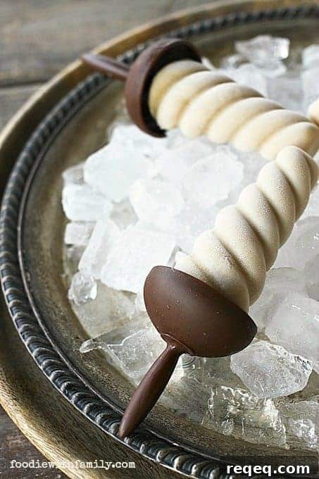 Coconut Lime Cream Popsicles: Refreshing Homemade Recipe 2 Just 5 ingredients and a blender are all you need to make these creamy Coconut Cream Lime Pops from foodiewithfamily.com