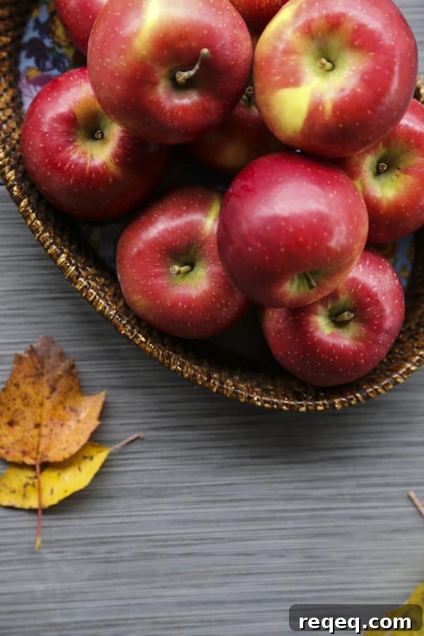 Skillet Bacon with Caramelized Apples and Onions 4 Bacon Fried Apples and Onions #snapdragon #client #NYApples