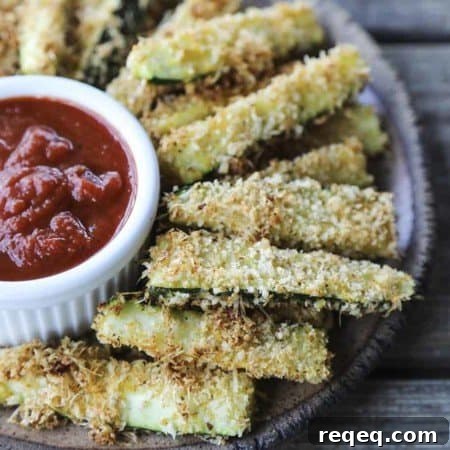 Crispy Baked Parmesan Zucchini Fries