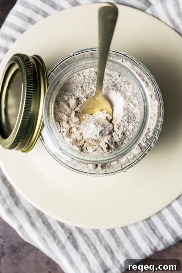 Homemade Au Jus Gravy Mix Recipe for Rich, Savory Sauce 2 Homemade Au Jus Gravy Mix is a time saving special seasoning mix full of savory flavor. Whether you make a delicious gravy to serve with French Dip Sandwiches or roast beer or add to your crockpot Mississippi Pot Roast, you're going to find yourself reaching for this pantry staple all the time.