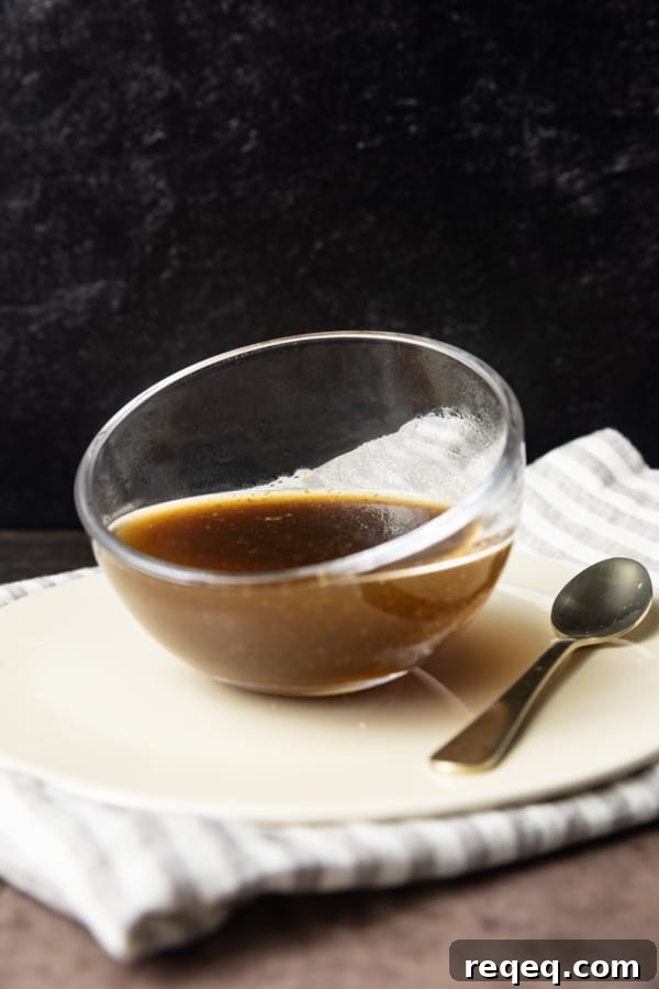 Homemade Au Jus Gravy Mix Recipe for Rich, Savory Sauce 4 Homemade Au Jus Gravy Mix is a time saving special seasoning mix full of savory flavor. Whether you make a delicious gravy to serve with French Dip Sandwiches or roast beer or add to your crockpot Mississippi Pot Roast, you're going to find yourself reaching for this pantry staple all the time.