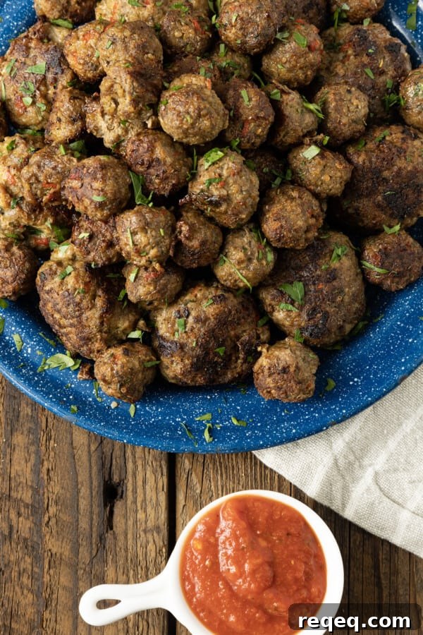 Gluten-Free Italian Meatballs Recipe for Tender, Flavorful Meatballs 2 These easy gluten free meatballs are so succulent and savoury with a texture so perfect, you’ll judge all other meatballs by them! Whether you serve them with spaghetti sauce, turn them into Swedish meatballs, tuck them in the best meatball subs, or serve them on toothpicks as an appetizer, you’ll never miss the gluten!