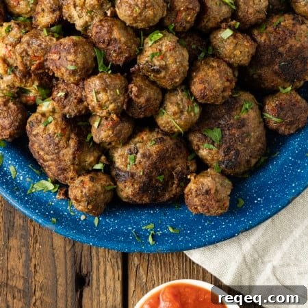 Gluten-Free Italian Meatballs Recipe for Tender, Flavorful Meatballs 9 These easy gluten free meatballs are so succulent and savoury with a texture so perfect, you’ll judge all other meatballs by them! Whether you serve them with spaghetti sauce, turn them into Swedish meatballs, tuck them in the best meatball subs, or serve them on toothpicks as an appetizer, you’ll never miss the gluten!