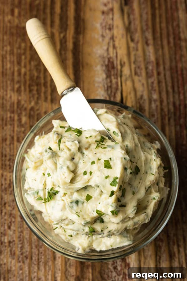 Creamy Garlic Herb Spread for Garlic Bread 3 There are very few meals that are not immeasurably improved by a crusty garlic bread spread lavishly with melted butter, studded with roasted garlic, and carpeted with abundant fresh herbs. Time is often short, though, so keep a batch of this heavenly, fragrant garlic spread for bread on hand to make short work of big flavour.