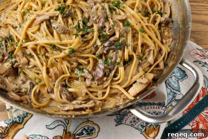 Creamy Miso Mushroom Pasta with Garlic and Thyme 3 miso mushroom pasta in a pan
