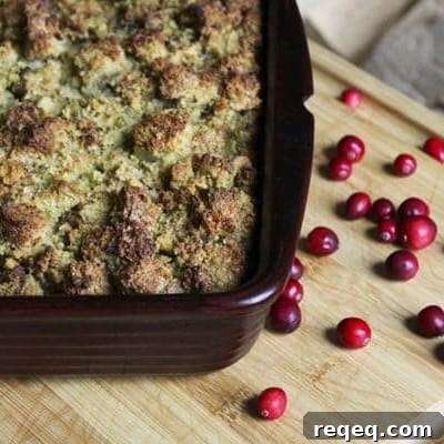 Cornbread stuffing close-up
