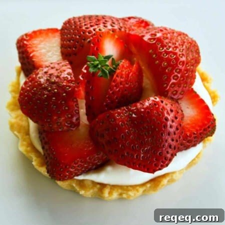 Brown Sugar Strawberry & Cream Tartlets: Easy Decadent Dessert 5 Brown Sugar Strawberries and Cream Tartlets with thyme