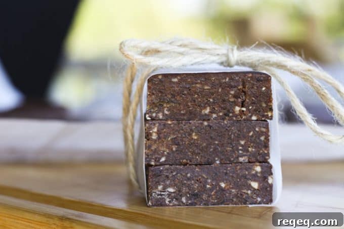 Homemade Larabars: Simple No-Bake Date and Nut Energy Bars 2 Homemade Larabars: This super nutritious, delicious lunchbox or post workout snack tastes more like candy bars than health food!