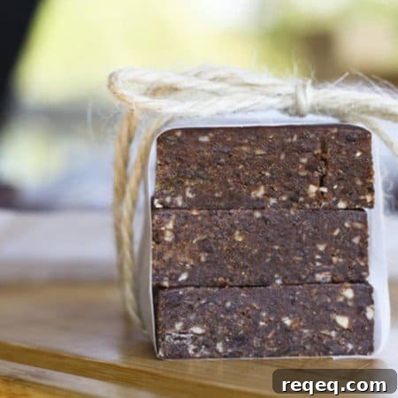 Homemade Larabars: Simple No-Bake Date and Nut Energy Bars 5 Homemade Larabars: This super nutritious, delicious lunchbox or post workout snack tastes more like candy bars than health food!