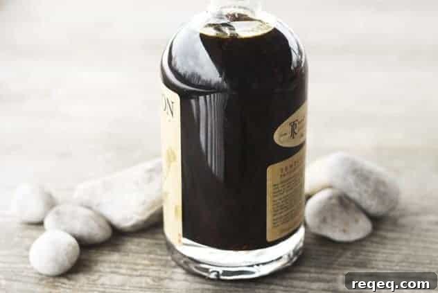Whiskey Vanilla Extract img 9926 1